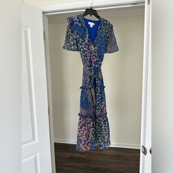 Rachel Parcell Floral Dress, Ruffled V neck, size 4 - Picture 2 of 8